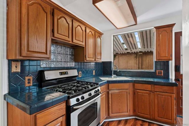 4560 Orchard, San Diego, CA 92107