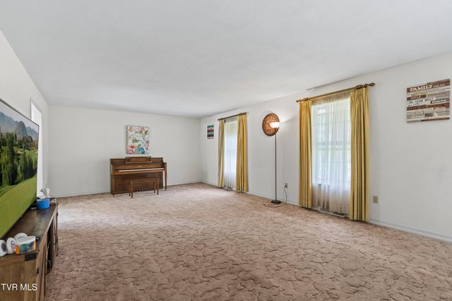 1510 Sun Valley Drive, Greeneville, TN 37745