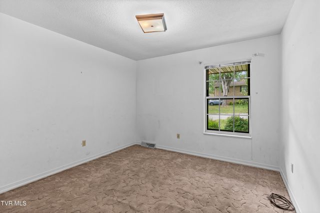 1510 Sun Valley Drive, Greeneville, TN 37745