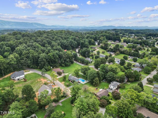 1510 Sun Valley Drive, Greeneville, TN 37745