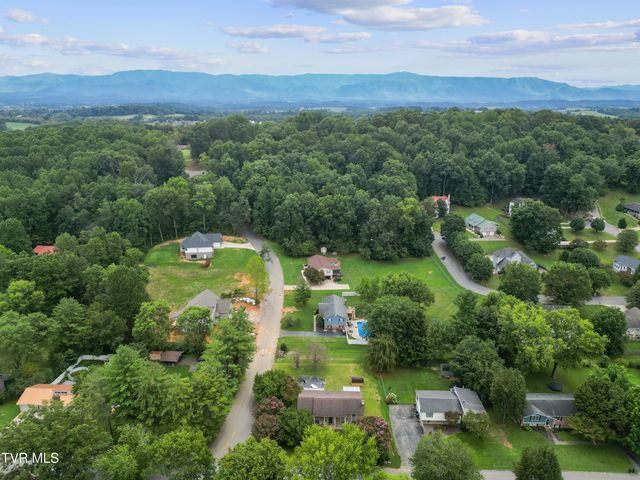 1510 Sun Valley Drive, Greeneville, TN 37745