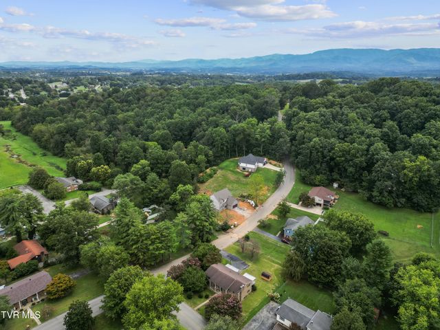 1510 Sun Valley Drive, Greeneville, TN 37745