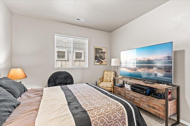 2264 College Way, Medford, OR 97504