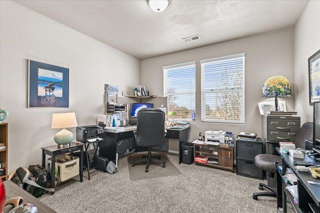 2264 College Way, Medford, OR 97504