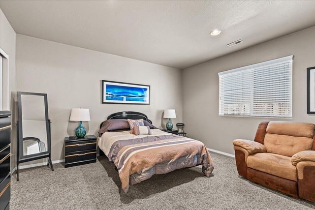 2264 College Way, Medford, OR 97504