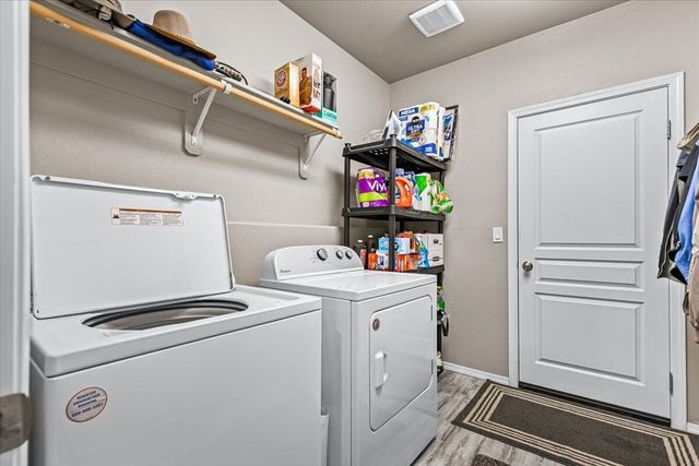 2264 College Way, Medford, OR 97504