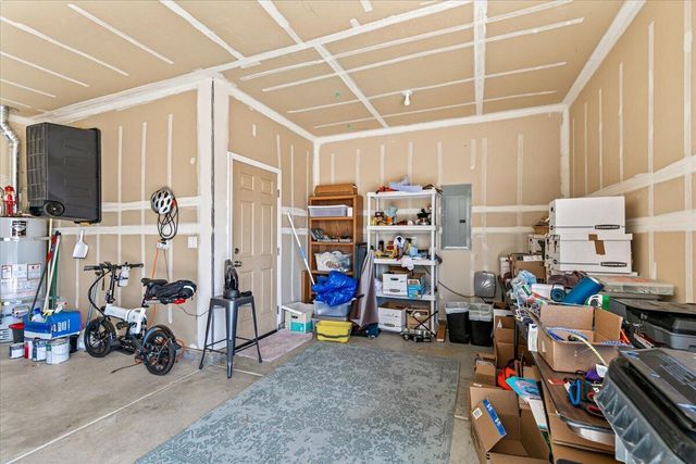 2264 College Way, Medford, OR 97504