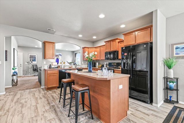 2264 College Way, Medford, OR 97504