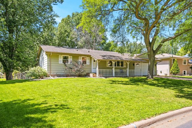 4909 Wisconsin Avenue N, New Hope, MN 55428