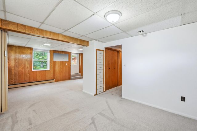 4909 Wisconsin Avenue N, New Hope, MN 55428