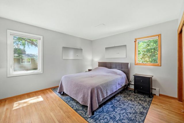 4909 Wisconsin Avenue N, New Hope, MN 55428