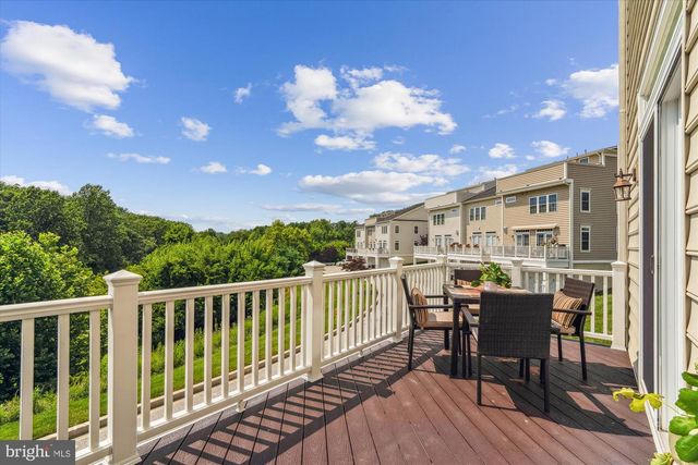 8135 VILLAGE CREST DR #125, Ellicott City, MD 21043