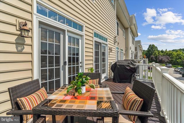 8135 VILLAGE CREST DR #125, Ellicott City, MD 21043
