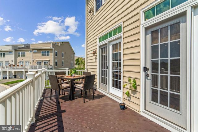 8135 VILLAGE CREST DR #125, Ellicott City, MD 21043