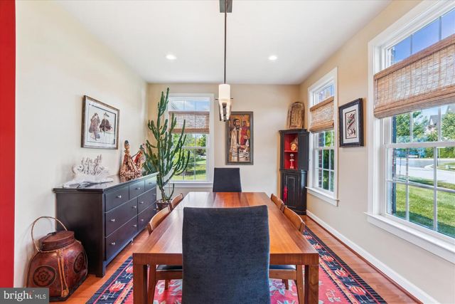 8135 VILLAGE CREST DR #125, Ellicott City, MD 21043