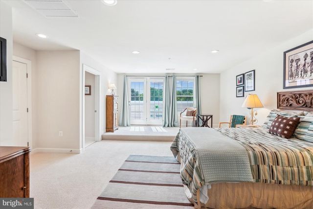 8135 VILLAGE CREST DR #125, Ellicott City, MD 21043
