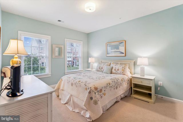 8135 VILLAGE CREST DR #125, Ellicott City, MD 21043