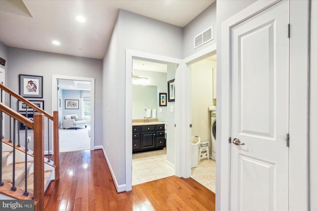 8135 VILLAGE CREST DR #125, Ellicott City, MD 21043