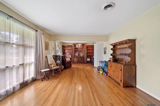 1425 Carolyn Sue Dr, Baton Rouge, LA 70815