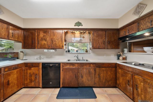 1425 Carolyn Sue Dr, Baton Rouge, LA 70815