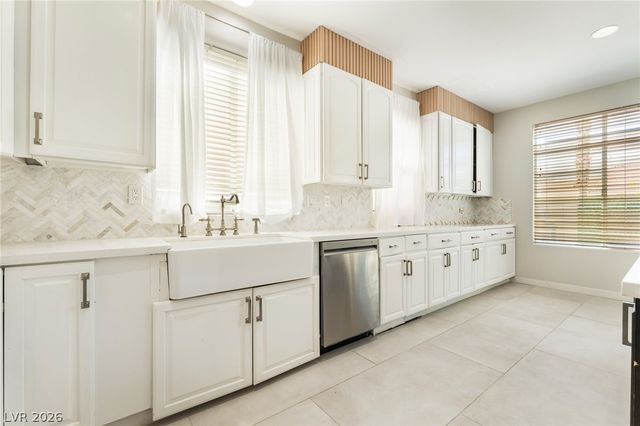8225 Weeping Springs Avenue, Las Vegas, NV 89131