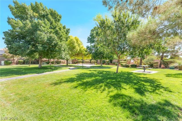 8225 Weeping Springs Avenue, Las Vegas, NV 89131