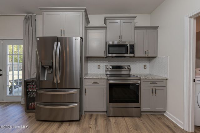 410 Peppermint Drive, Hubert, NC 28539