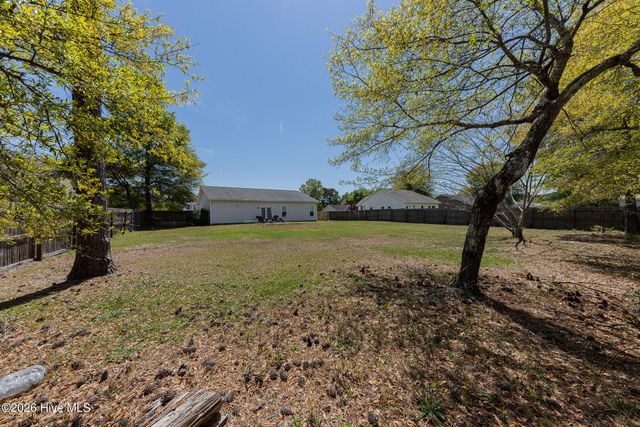 410 Peppermint Drive, Hubert, NC 28539