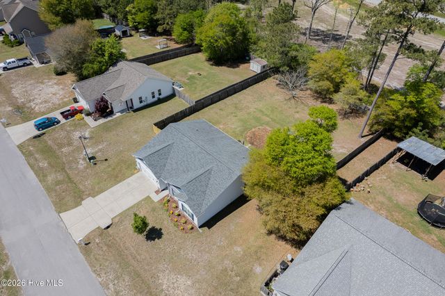 410 Peppermint Drive, Hubert, NC 28539