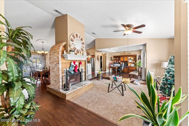 418 Charlotta Avenue SE, Palm Bay, FL 32909