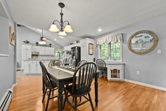 31 Columbus Road, Woburn, MA 01801