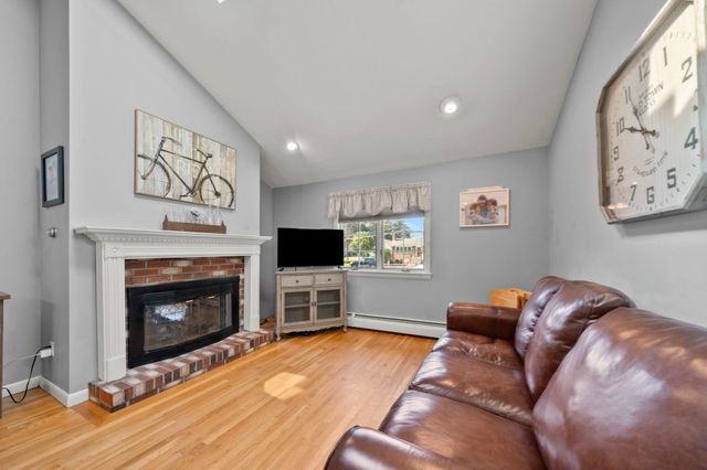 31 Columbus Road, Woburn, MA 01801