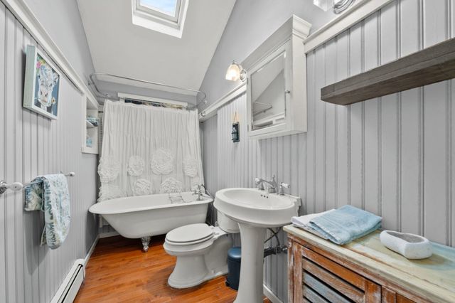 31 Columbus Road, Woburn, MA 01801
