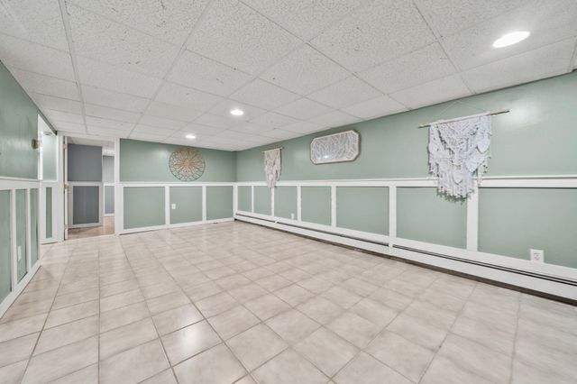 31 Columbus Road, Woburn, MA 01801