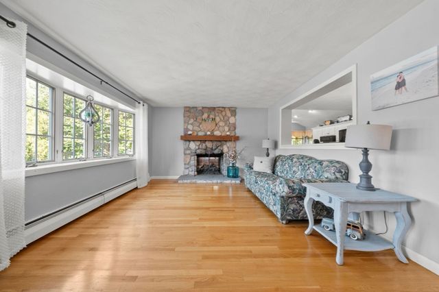 31 Columbus Road, Woburn, MA 01801