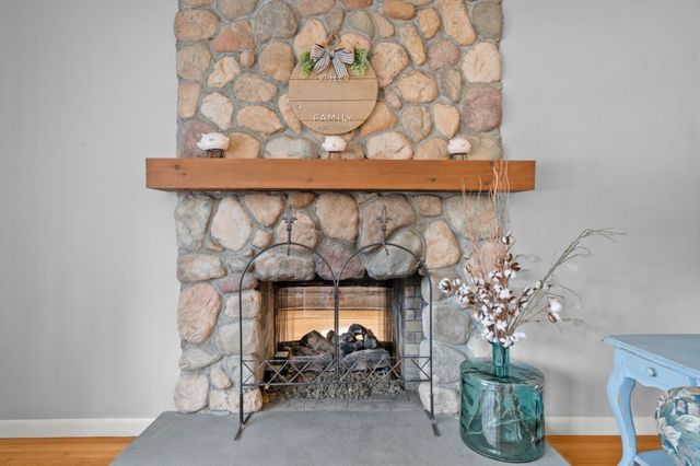 31 Columbus Road, Woburn, MA 01801