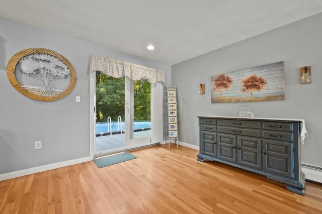 31 Columbus Road, Woburn, MA 01801