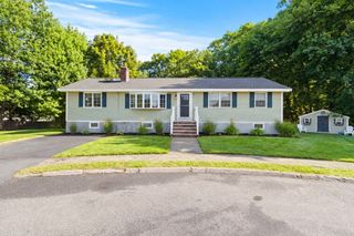 31 Columbus Road, Woburn, MA 01801