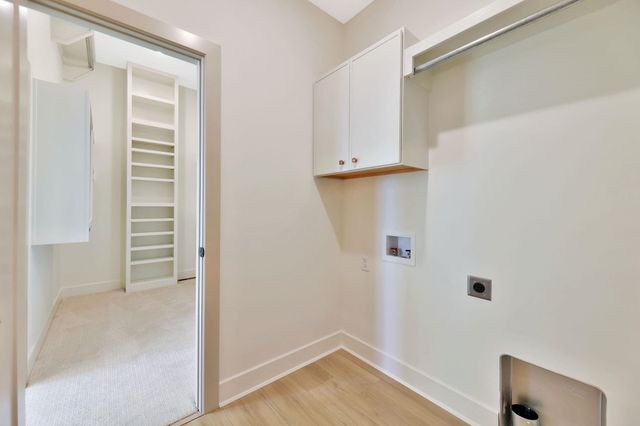 2710 N Bracken St, Wichita, KS 67226