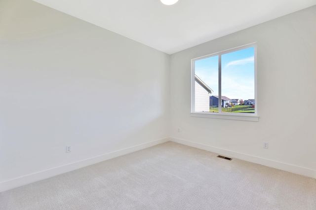 2710 N Bracken St, Wichita, KS 67226