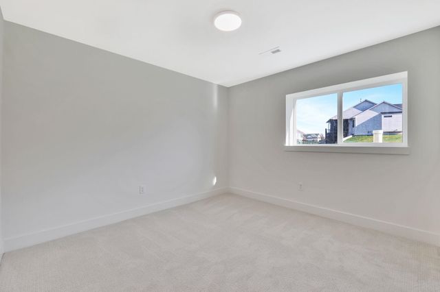 2710 N Bracken St, Wichita, KS 67226