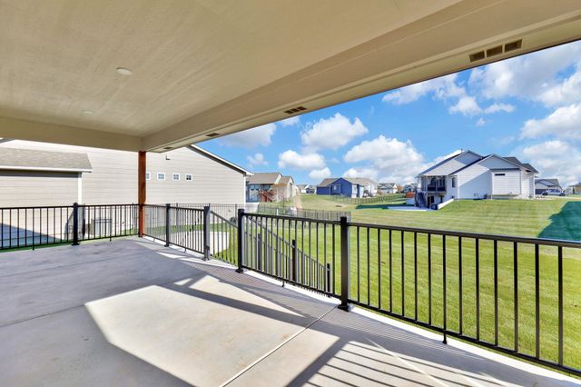 2710 N Bracken St, Wichita, KS 67226