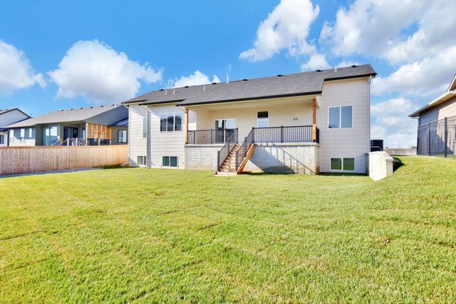 2710 N Bracken St, Wichita, KS 67226