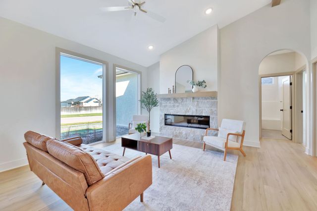 2710 N Bracken St, Wichita, KS 67226