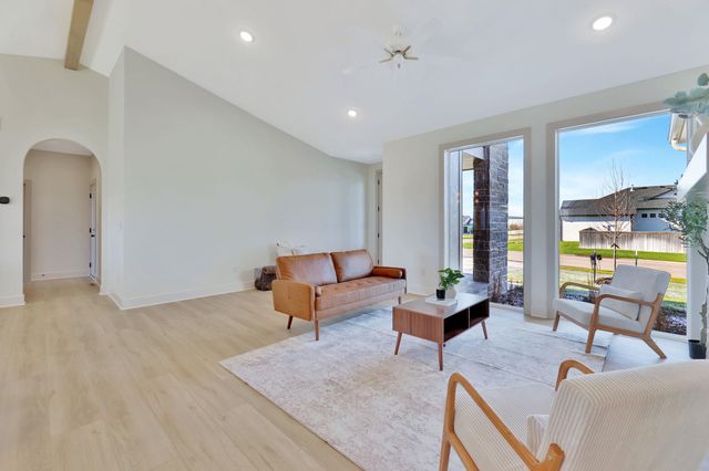 2710 N Bracken St, Wichita, KS 67226