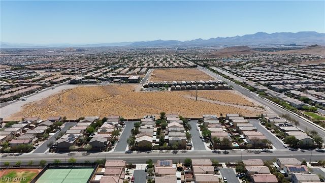 6511 Blessed Thistle Avenue, Las Vegas, NV 89141