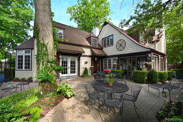680 Wimbleton Drive, Birmingham, MI 48009