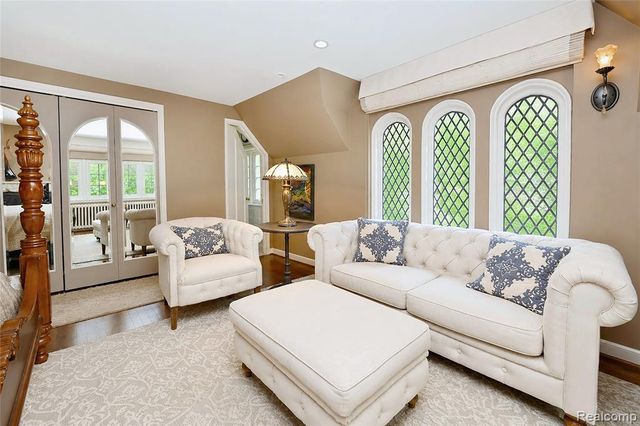 680 Wimbleton Drive, Birmingham, MI 48009