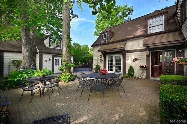 680 Wimbleton Drive, Birmingham, MI 48009