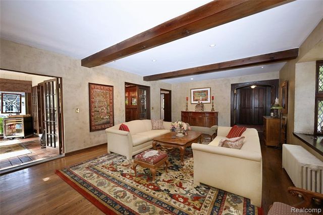 680 Wimbleton Drive, Birmingham, MI 48009